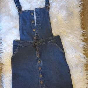 Overall skirt